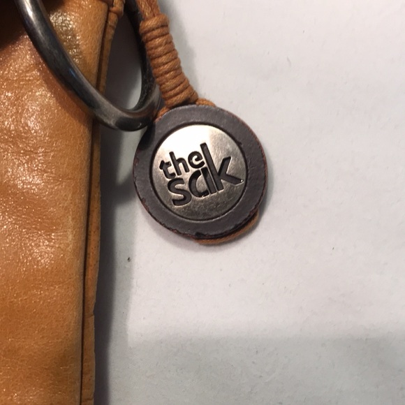 The SAK Fold-over Flap Leather Crossbody Messenger Bag - Picture 9 of 9